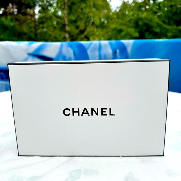 CHANEL Timeless Continental Zip Around Wallet/ Organizer ❤️❤️❤️ - Picture 4 of 16